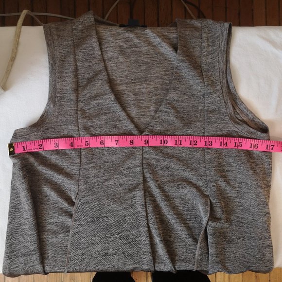 2/$40 Lord & Taylor sleeveless v-neck top - Picture 5 of 6